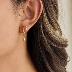 18k Gold Double Earrings